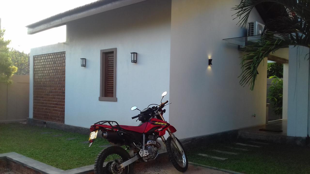 Villa A50 Negombo Extérieur photo